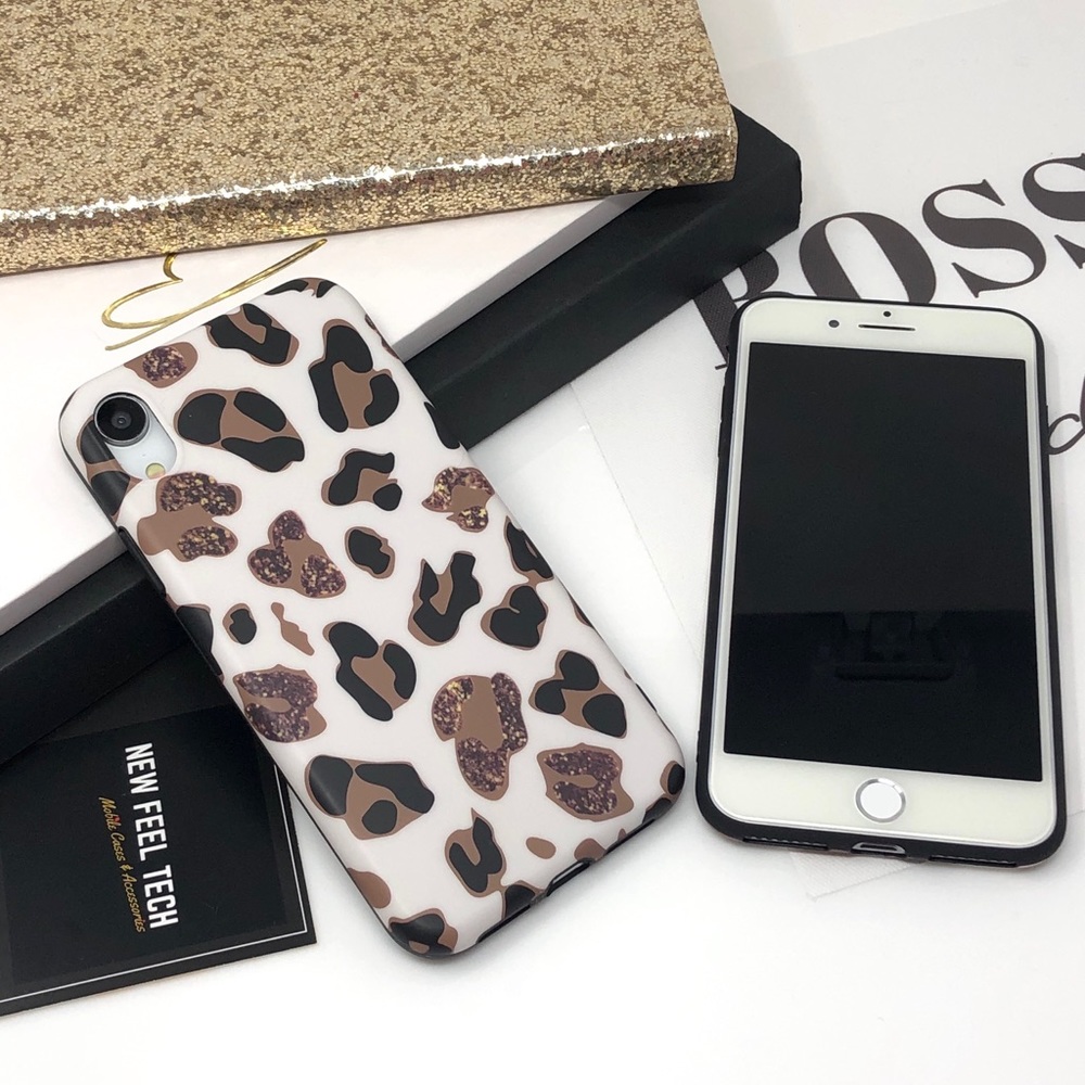 iPhone White Leopard Case - Picture 6 of 8